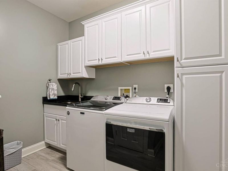 5504 Enterprise Drive, Miami Township, OH 45150 Photo 24