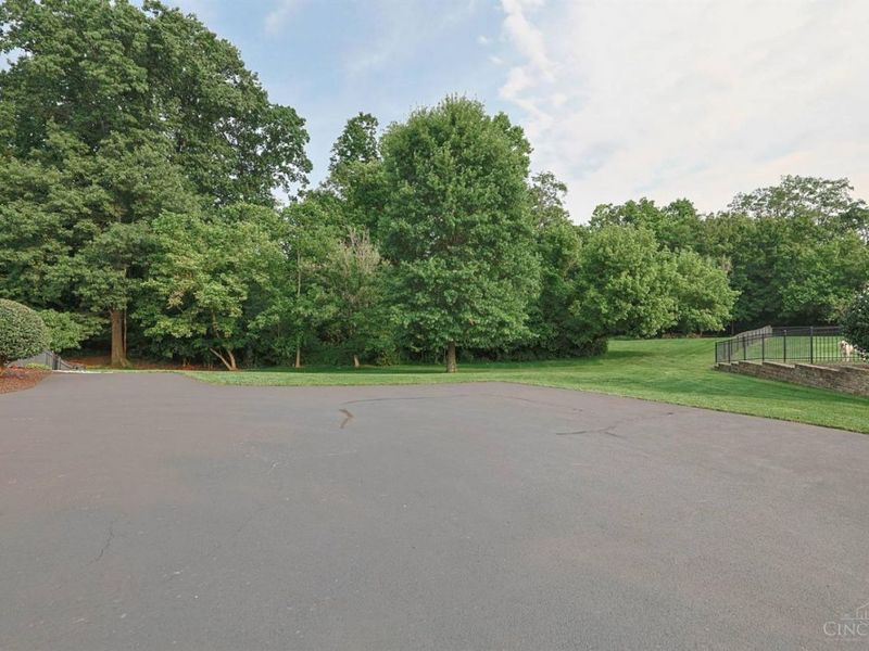 5504 Enterprise Drive, Miami Township, OH 45150 Photo 67