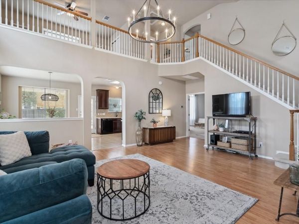 2913 Fleet DR, Austin, TX 78748