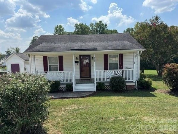 808 Caldwell Street , Belmont, NC 28012