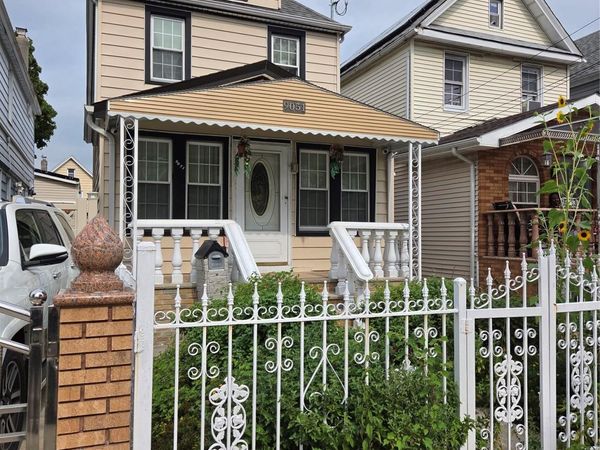 90-51 201 Street, Hollis, NY 11423