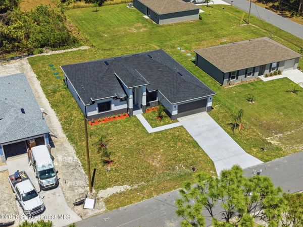 2861 Fontainebleau Avenue SE , Palm Bay, FL 32909