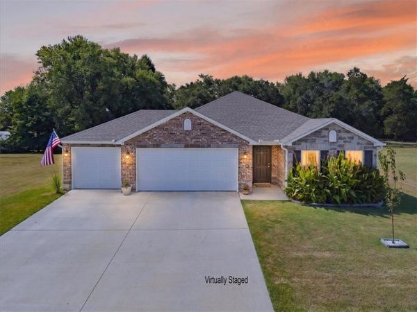153 Stinson Street , Elkins, AR 72727