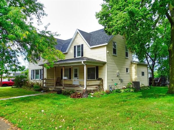 402 E Prospect Street, Durand, WI 54736