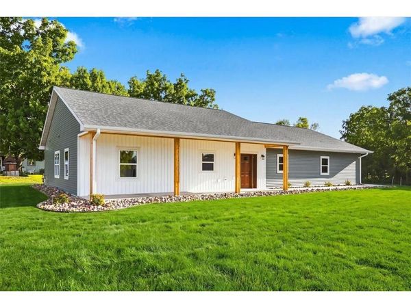 211 Sixth Avenue, Clear Lake, WI 54005