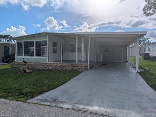 810 Hollyberry CT , NORTH FORT MYERS, FL 33917