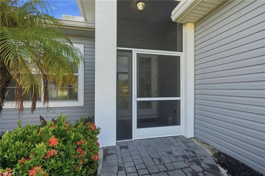 4507 Lake Heather Cir, Saint James City, FL 33956 Photo