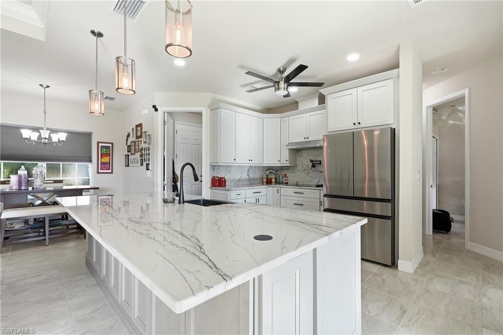 4507 Lake Heather Cir, Saint James City, FL 33956 Photo