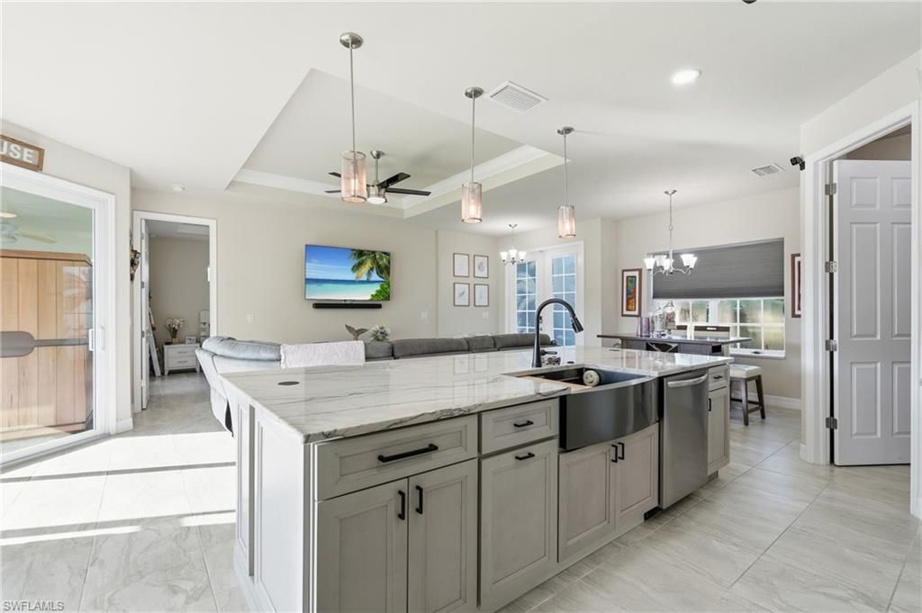 4507 Lake Heather Cir, Saint James City, FL 33956 Photo