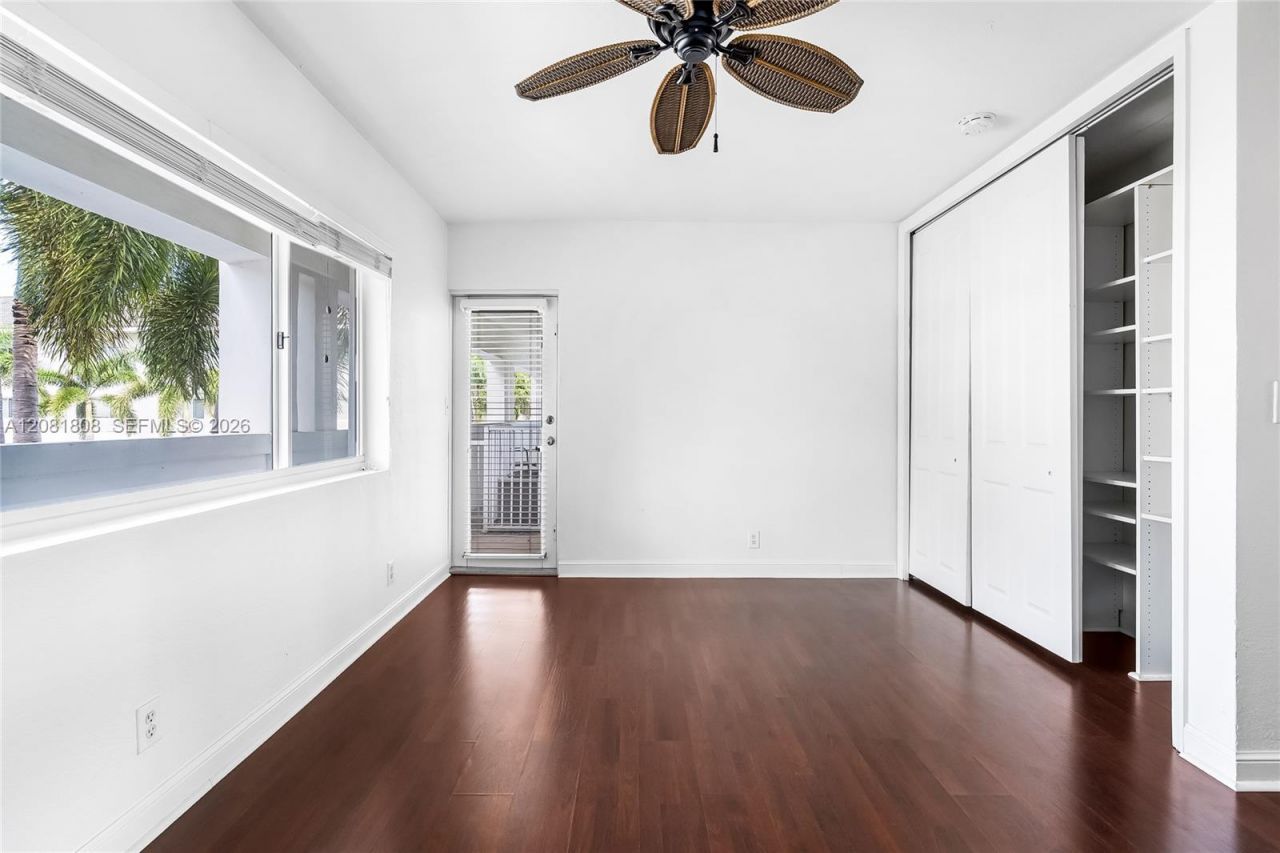 2895 NE 32nd St, Unit 205, Fort Lauderdale, FL 33306 Photo