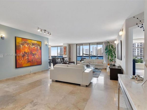 3500 Mystic Pointe Dr , Unit 806, Aventura, FL 33180