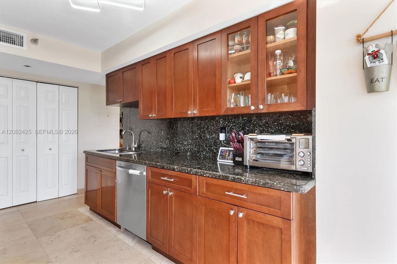 3500 Mystic Pointe Dr , Unit 806, Aventura, FL 33180 Photo