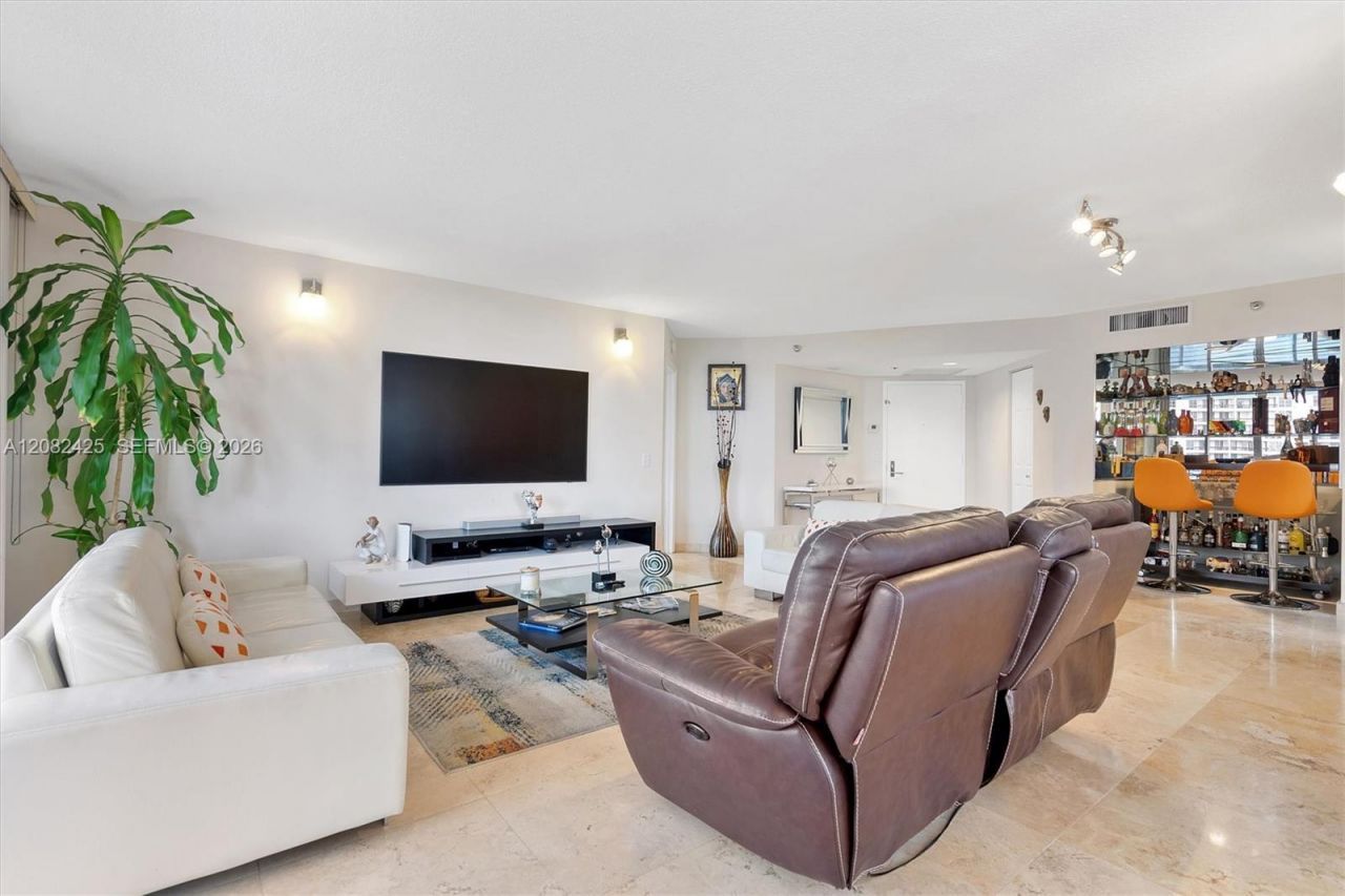3500 Mystic Pointe Dr , Unit 806, Aventura, FL 33180 Photo