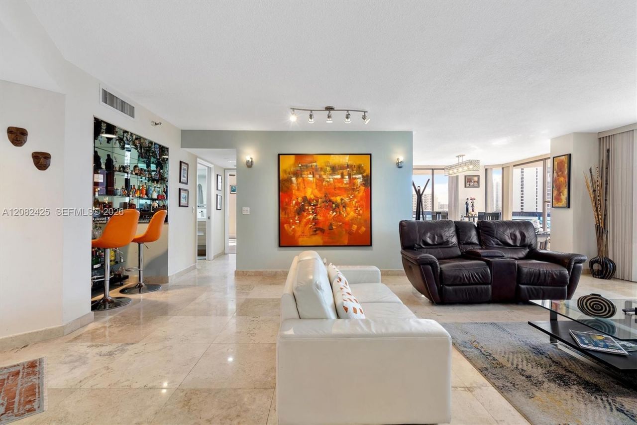 3500 Mystic Pointe Dr , Unit 806, Aventura, FL 33180 Photo
