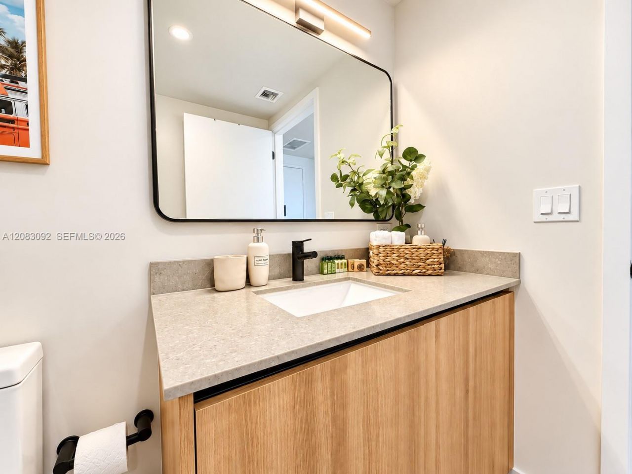 121 NE 5th St, Unit 1511, Miami, FL 33132 Photo