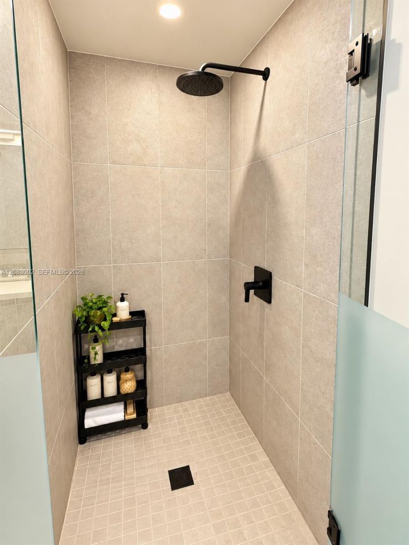 121 NE 5th St, Unit 1511, Miami, FL 33132 Photo