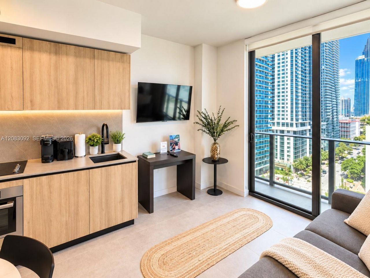 121 NE 5th St, Unit 1511, Miami, FL 33132 Photo