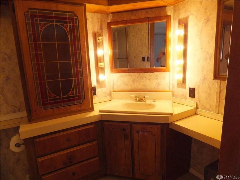5423 E Sierra Circle, Dayton, OH 45414 Photo 9