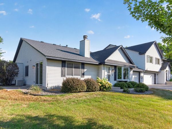 3630 Gershwin Lane N, Oakdale, MN 55128