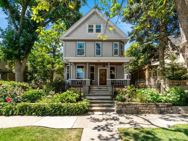 2400 Irving Avenue S, Minneapolis, MN 55405