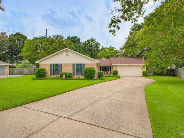 3841 Flintwood Rd, Pensacola, FL 32504