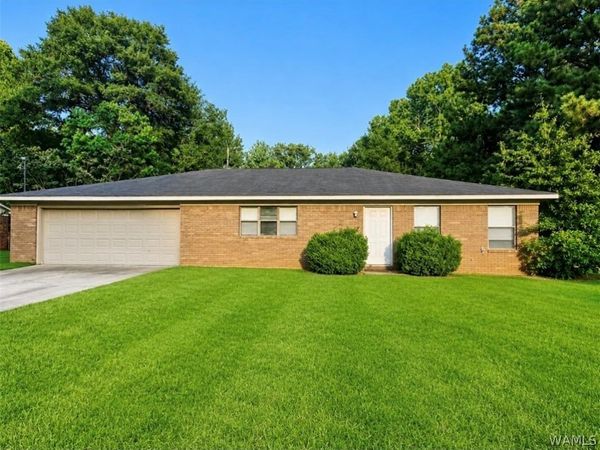 2123 18th Avenue E, Tuscaloosa, AL 35404