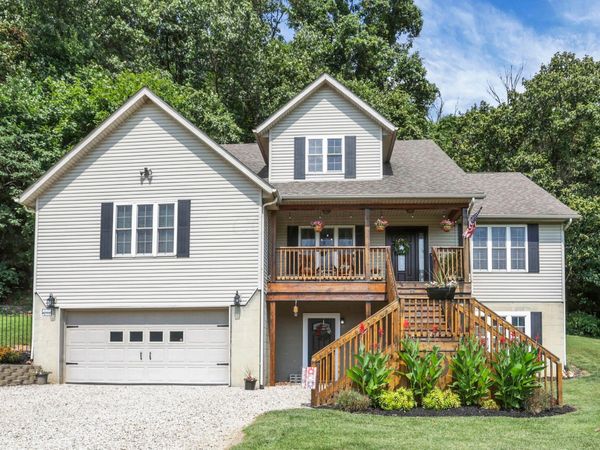 2828 Stoney Hill Road SW, Lancaster, OH 43130