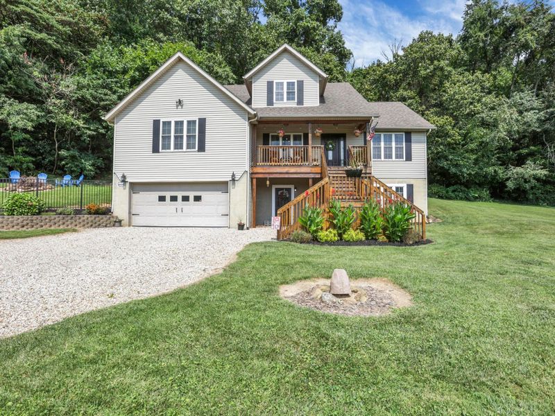 2828 Stoney Hill Road SW, Lancaster, OH 43130 Photo 2
