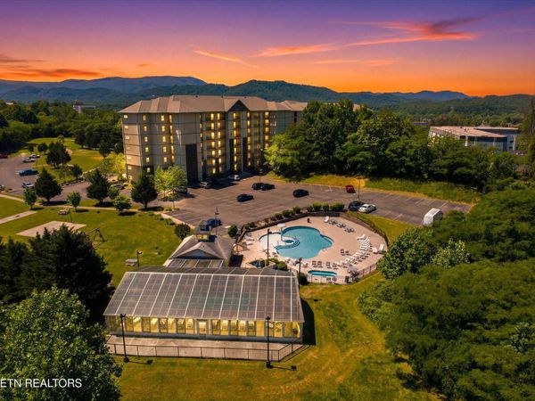 124 Plaza Drive, Pigeon Forge, TN 37863