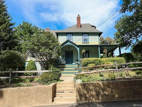 332 Franklin Avenue, Unit 1, Sea Cliff, NY 11579