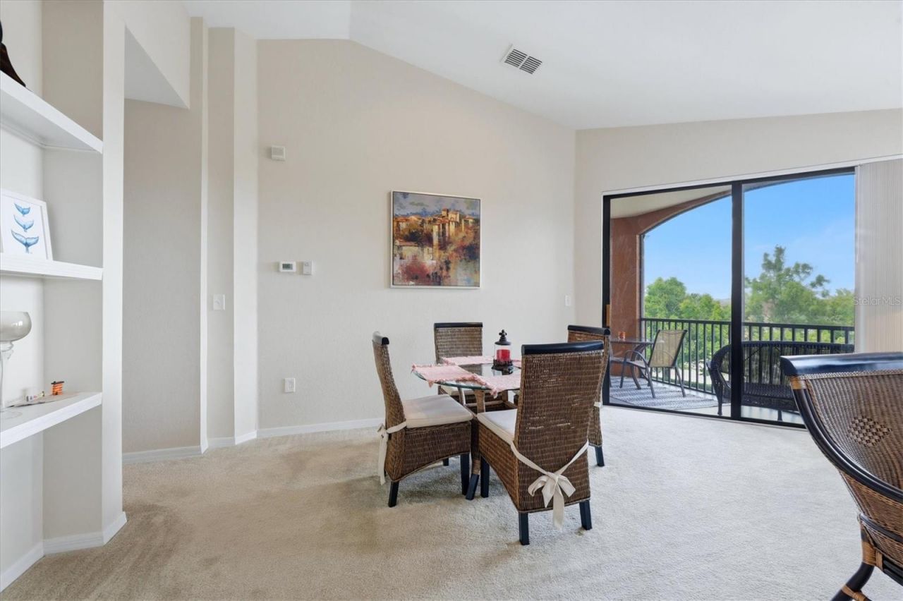 8325 38th Street Circle E, Unit 307, Sarasota, FL 34243 Photo