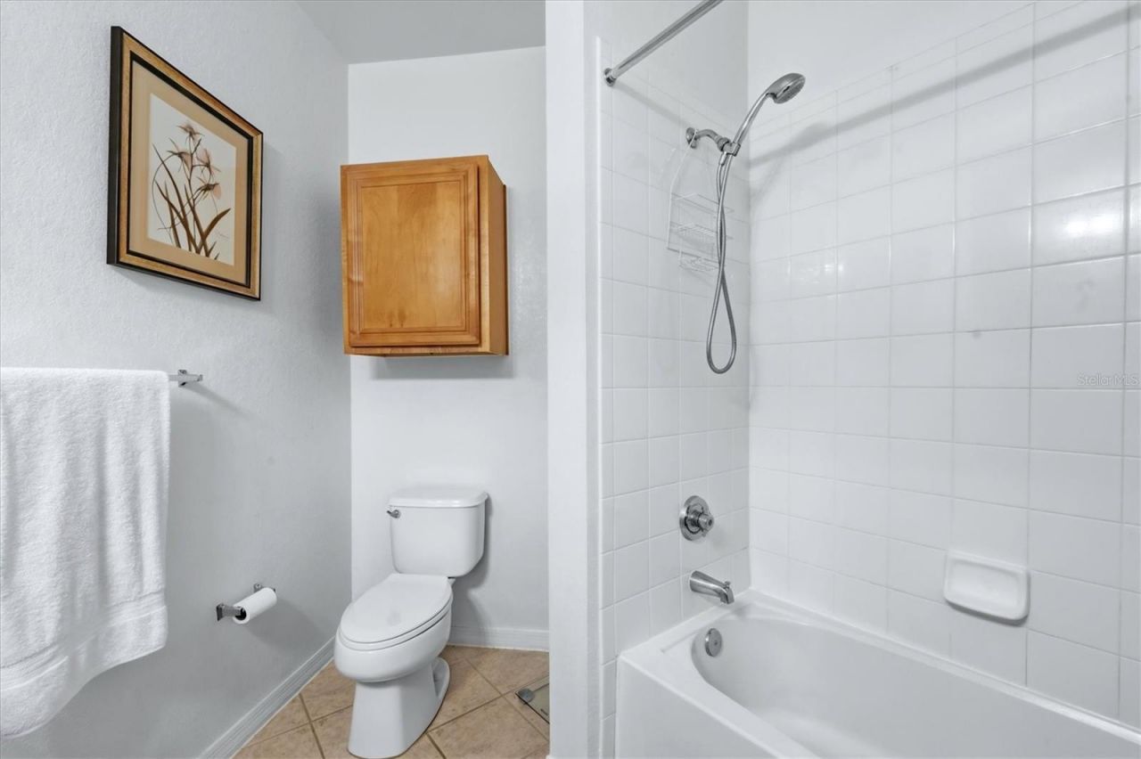 8325 38th Street Circle E, Unit 307, Sarasota, FL 34243 Photo
