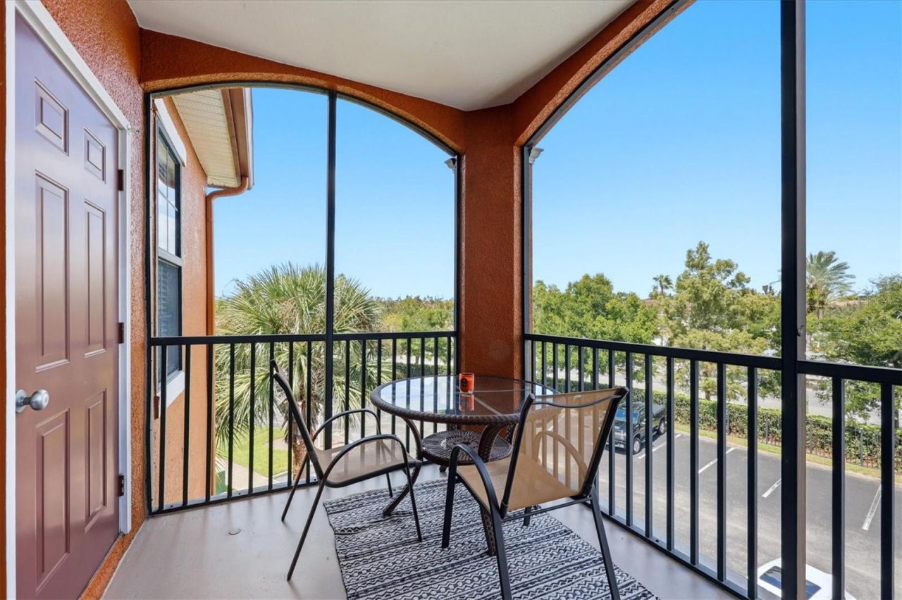 8325 38th Street Circle E, Unit 307, Sarasota, FL 34243 Photo