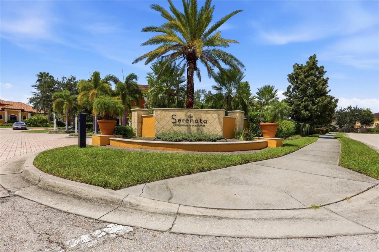 8325 38th Street Circle E, Unit 307, Sarasota, FL 34243 Photo
