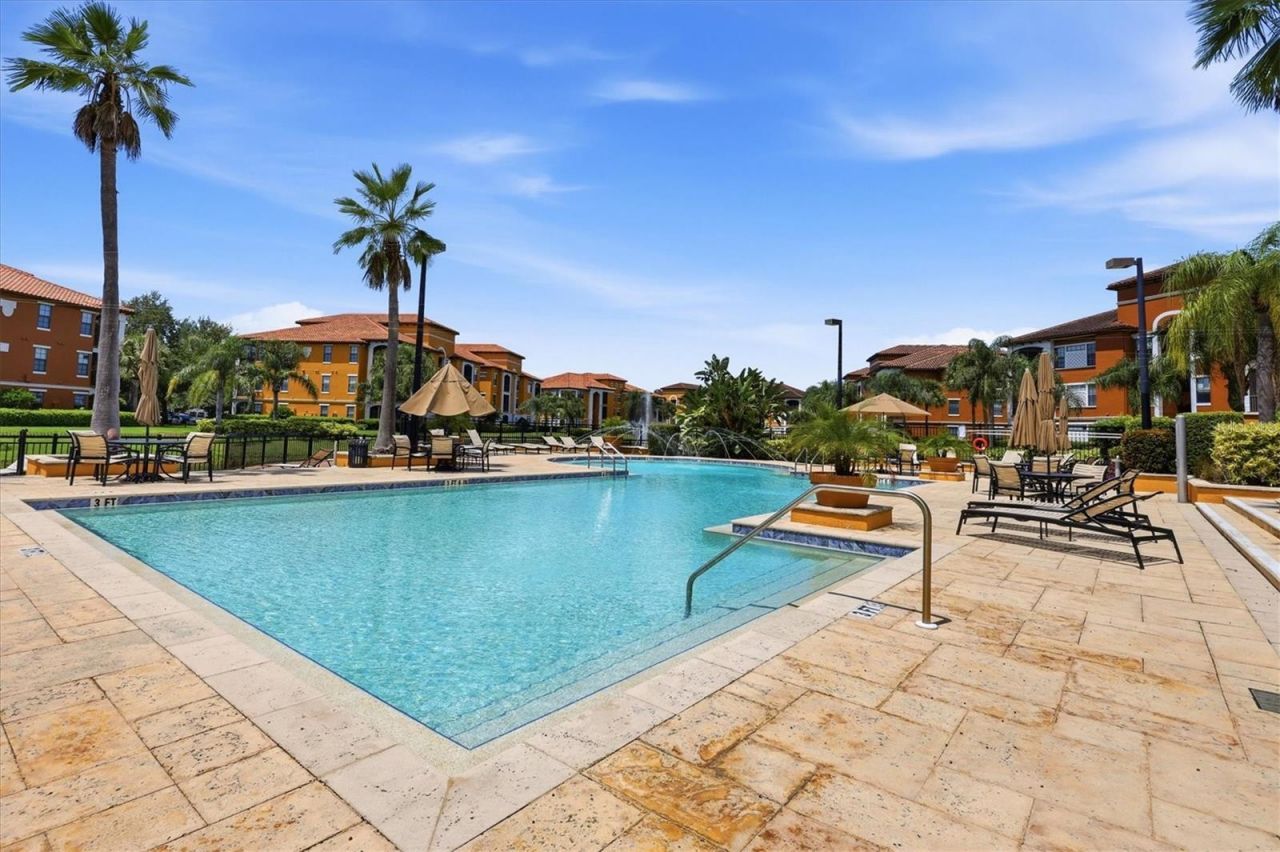 8325 38th Street Circle E, Unit 307, Sarasota, FL 34243 Photo