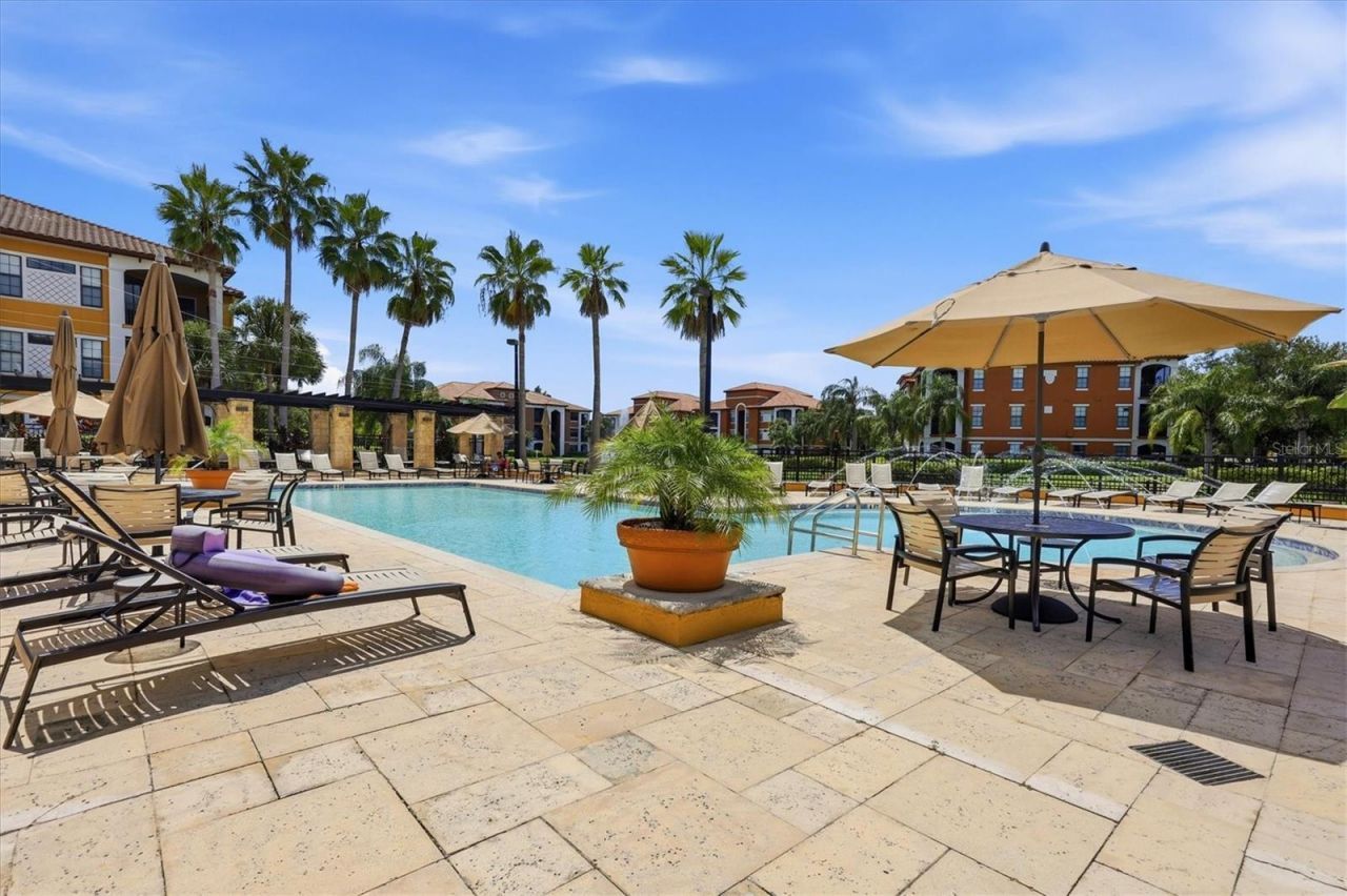 8325 38th Street Circle E, Unit 307, Sarasota, FL 34243 Photo