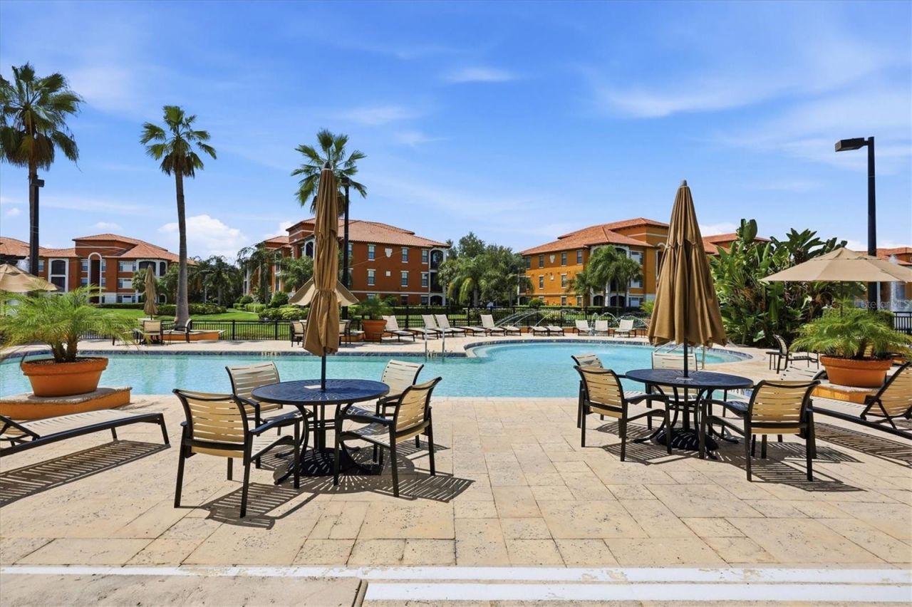 8325 38th Street Circle E, Unit 307, Sarasota, FL 34243 Photo