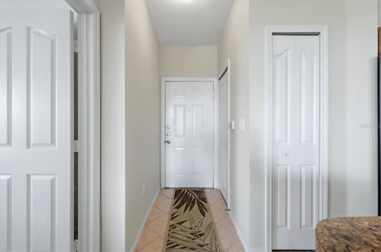 8325 38th Street Circle E, Unit 307, Sarasota, FL 34243 Photo