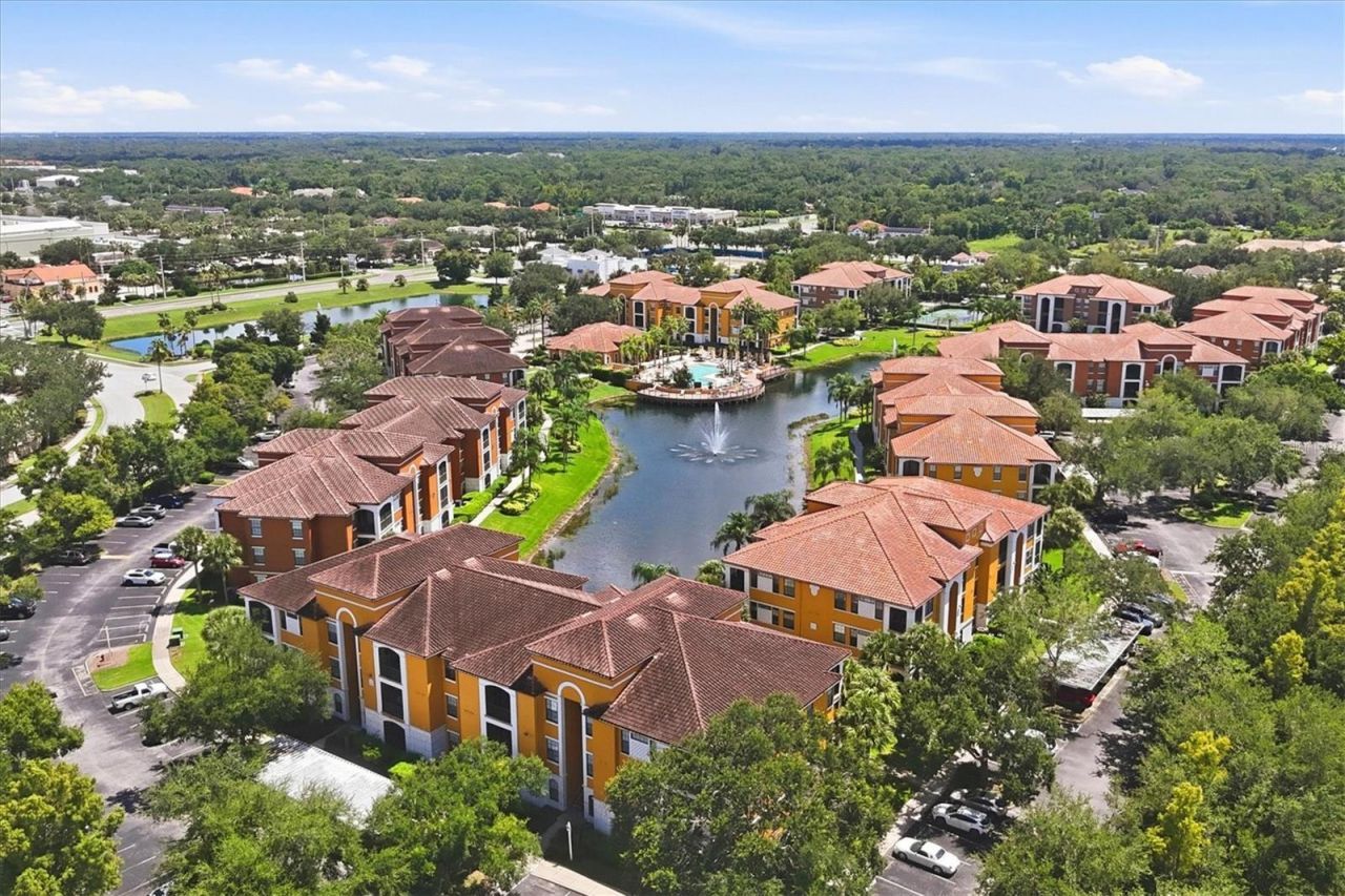 8325 38th Street Circle E, Unit 307, Sarasota, FL 34243 Photo