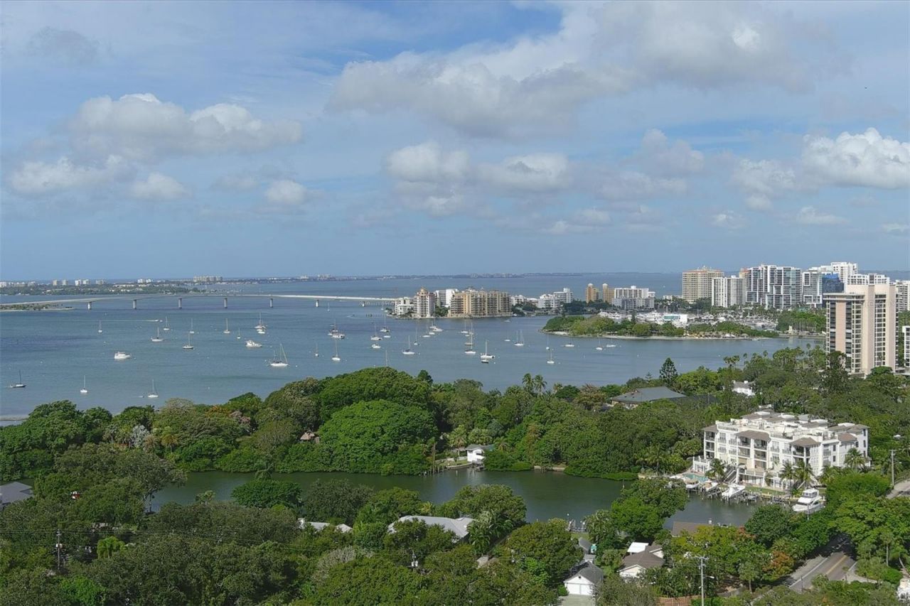 8325 38th Street Circle E, Unit 307, Sarasota, FL 34243 Photo