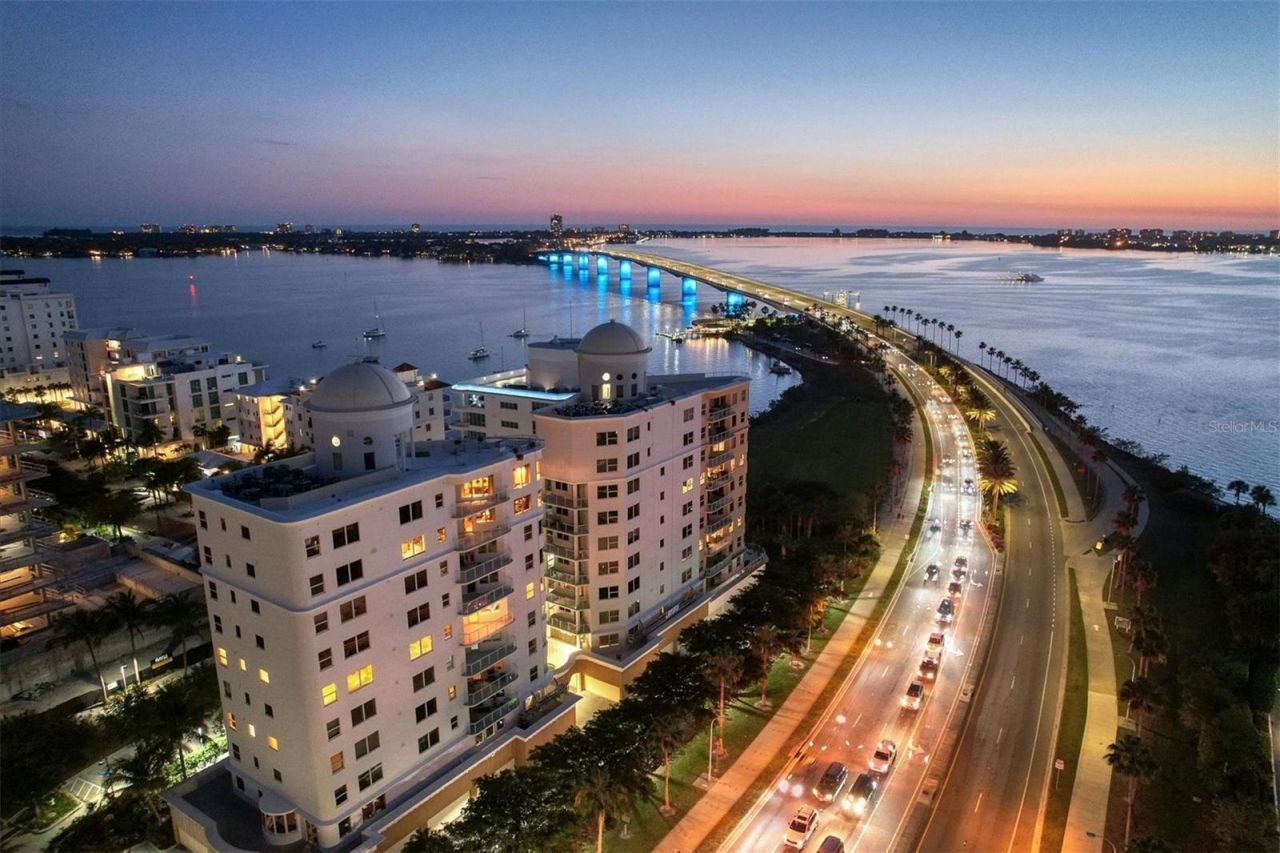 8325 38th Street Circle E, Unit 307, Sarasota, FL 34243 Photo