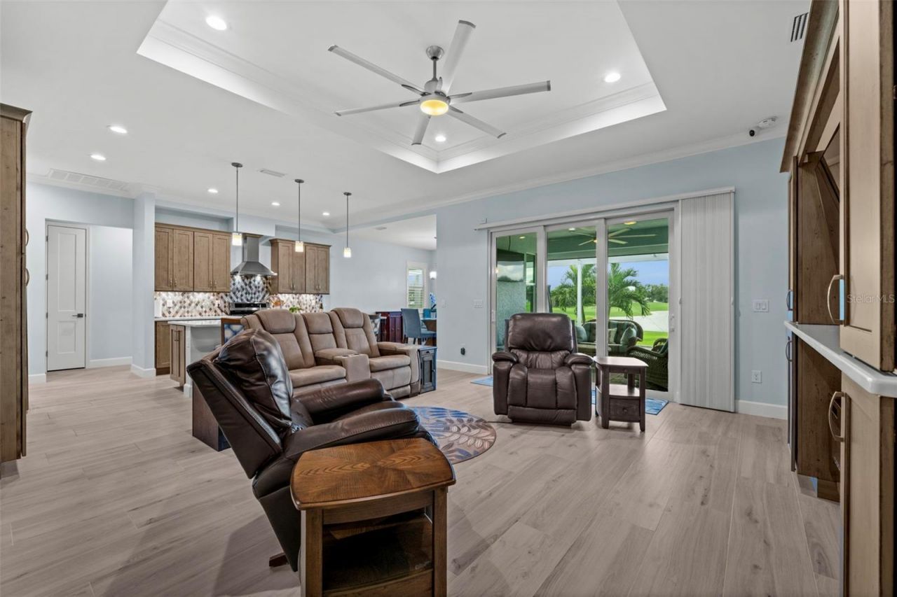 2502 Van Buren Parkway , Cape Coral, FL 33993 Photo