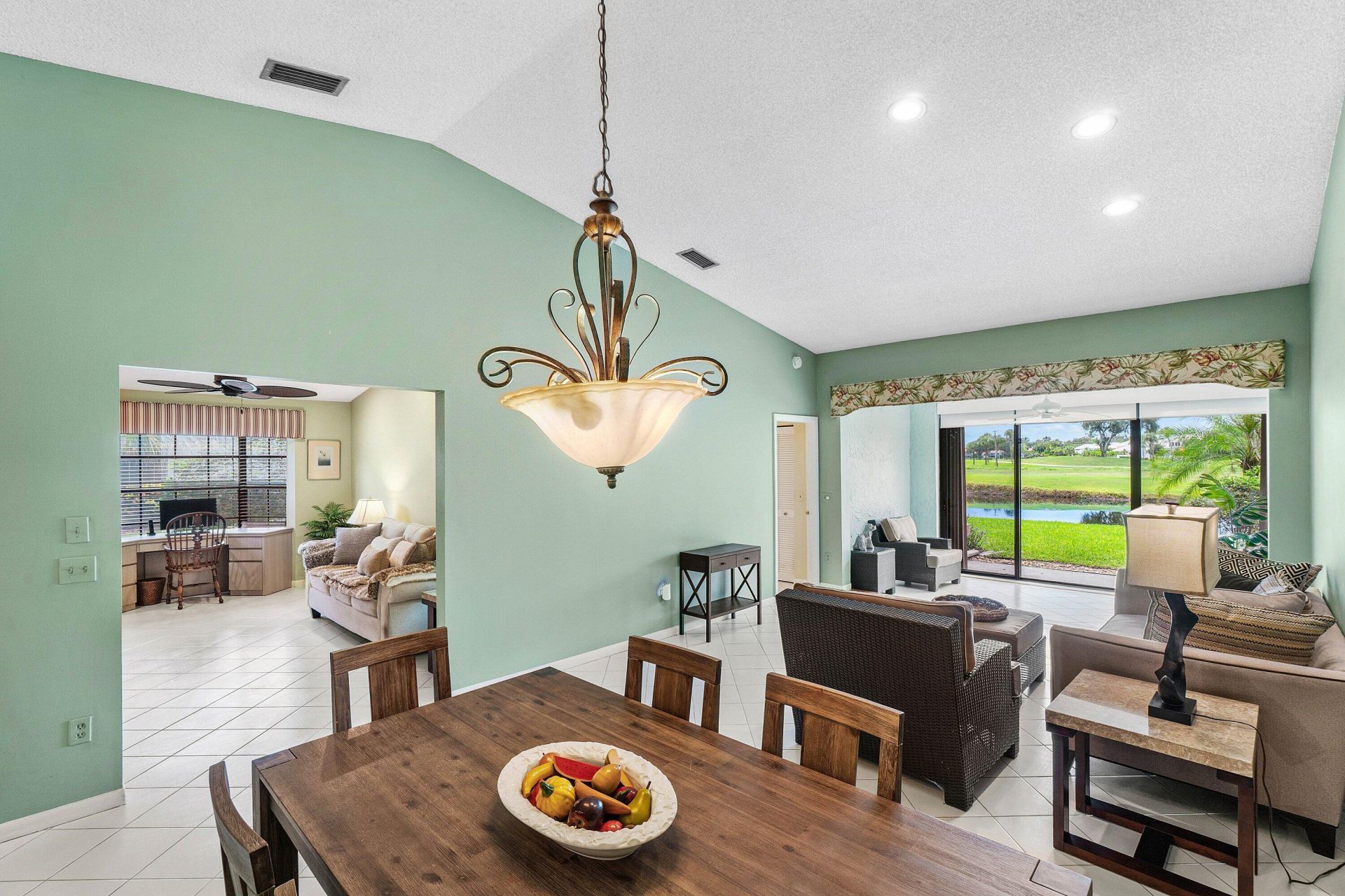 5260 Fairway Woods Drive, Unit 3911, Delray Beach, FL 33484 Photo
