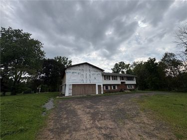 776 Lake Road, Ontario, NY 14519