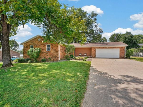 2538 Woods Drive, Wadesville, IN 47638