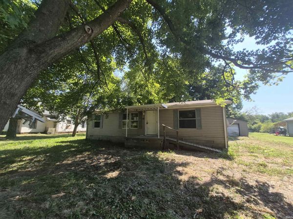 112 N Pond Street, Freelandville, IN 47535
