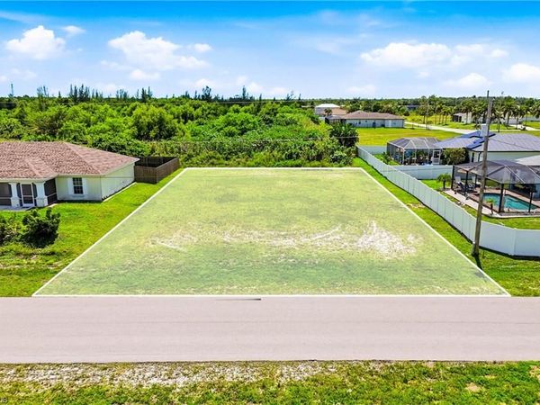 3518 NW 39th LN , CAPE CORAL, FL 33993