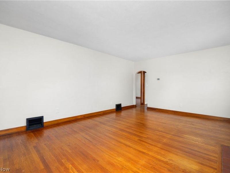 731 W 32nd Street, Lorain, OH 44052 Photo 6