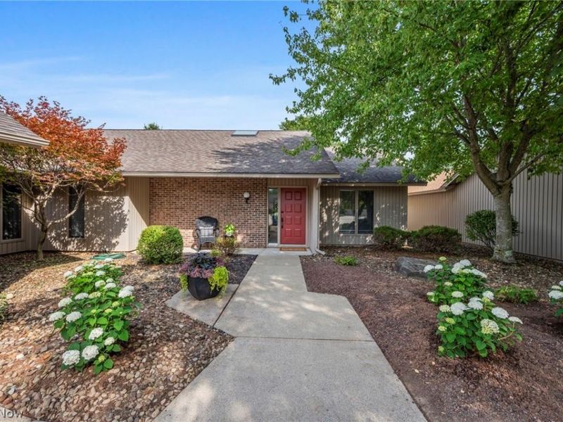 33133 Sandpiper Court, North Ridgeville, OH 44039 Photo 3