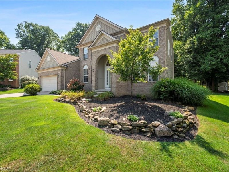 9144 Oakview Court, Twinsburg, OH 44087 Photo 2